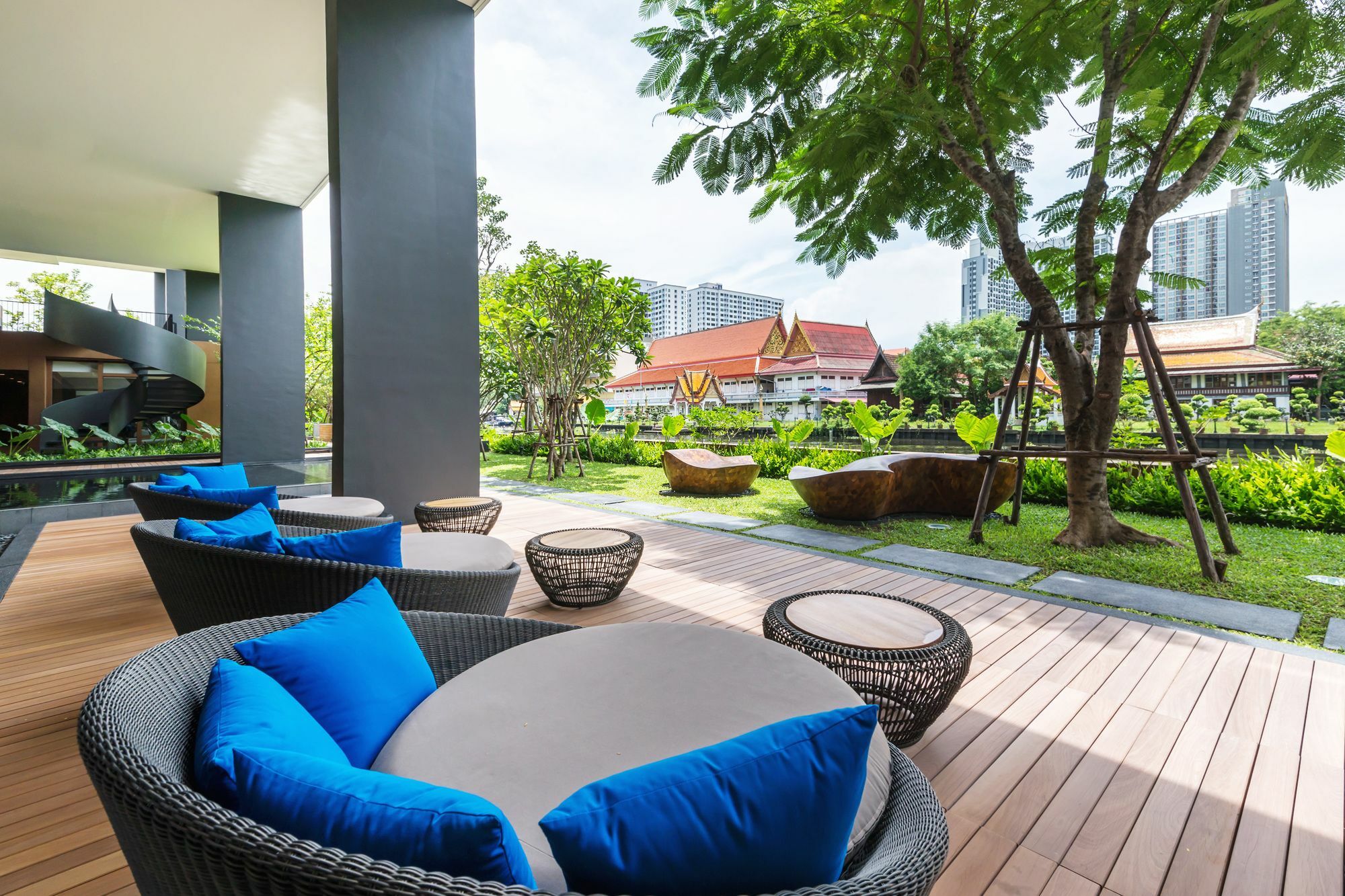 Hasu Haus By Favstay Bangkok Esterno foto
